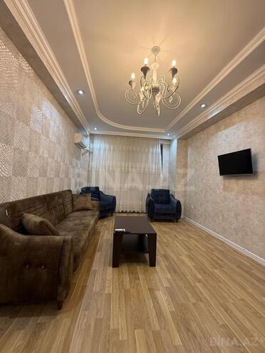 Сдаётся 2-комн. новостройка 90 м², м. Нариман Нариманов, photo 1 from 9