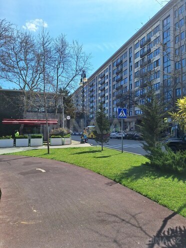 Продаётся 2-комн. вторичка 65 м², Наримановский  р., photo 1 from 13