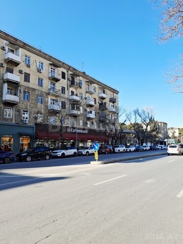 Сдаётся 3-комн. вторичка 55 м², м. Нариман Нариманов, photo 1 from 29