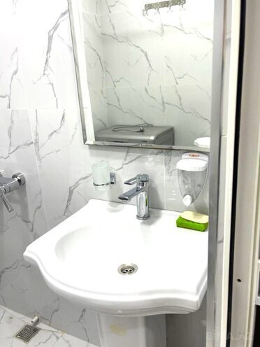Продаётся 2-комн. вторичка 45 м², пос. Ени Гюнешли, photo 16 from 18