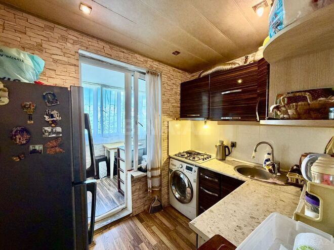 Продаётся 2-комн. вторичка 55 м², м. Нефтчиляр, photo 16 from 19