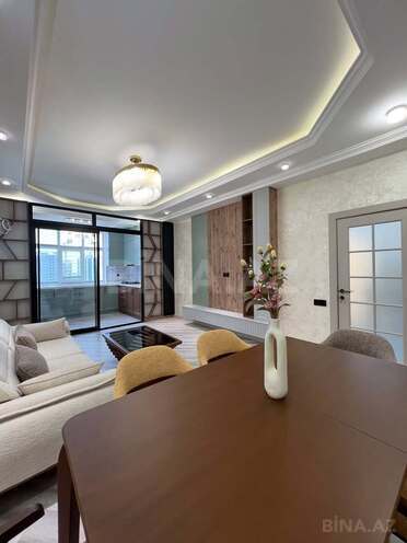 Продаётся 3-комн. новостройка 90 м², Хатаинский р., photo 1 from 18