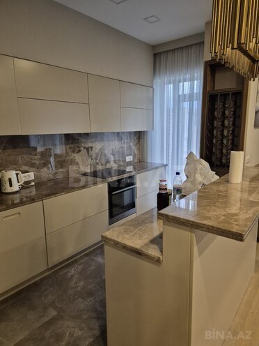 Сдаётся 3-комн. новостройка 120 м², м. Низами, photo 21 from 30