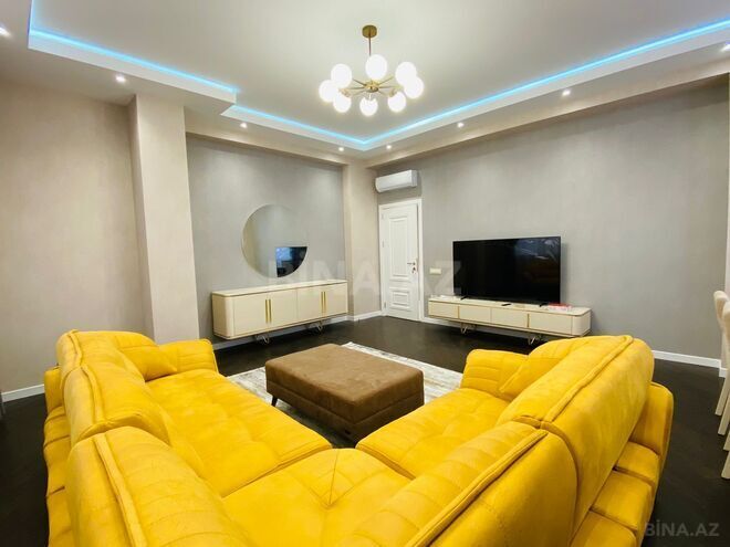 Сдаётся 3-комн. новостройка 120 м², м. Низами, photo 3 from 15