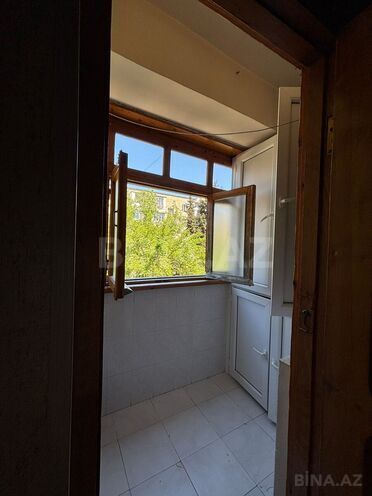 Продаётся 4-комн. вторичка 75 м², м. Ази Асланов, photo 8 from 16