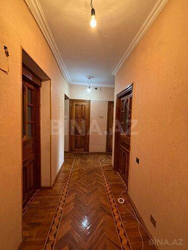 Продаётся 4-комн. вторичка 75 м², м. Ази Асланов, photo 7 from 16