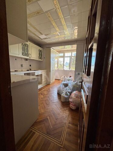 Продаётся 4-комн. вторичка 75 м², м. Ази Асланов, photo 1 from 16