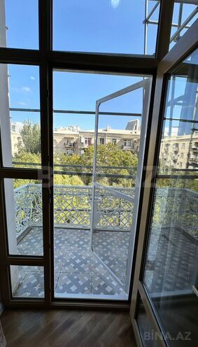 Сдаётся 2-комн. новостройка 65 м², м. Элмляр Академиясы, photo 3 from 13
