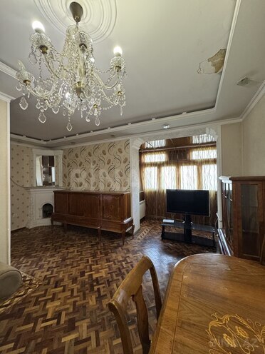 Сдаётся 2-комн. вторичка 60 м², м. Низами, photo 1 from 12