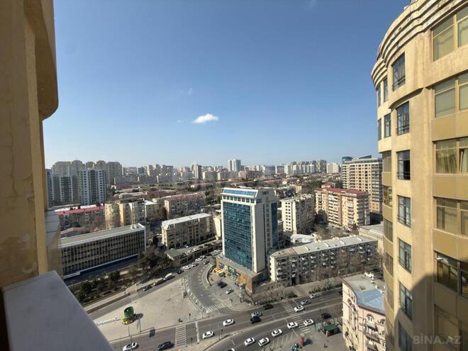 Продаётся 4-комн. новостройка 212 м², м. Низами, photo 22 from 31