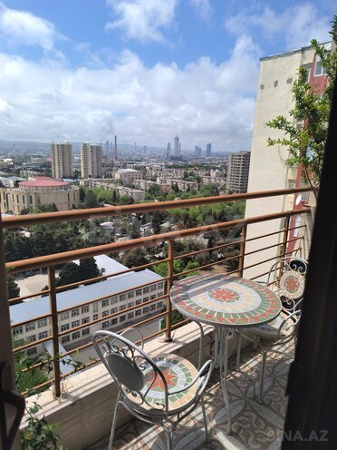 Продаётся 3-комн. новостройка 100 м², м. Нефтчиляр, photo 1 from 14