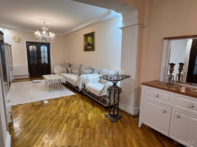 Продаётся 4-комн. вторичка 125 м², пос. Бакиханова, photo 4 from 17
