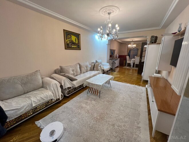 Продаётся 4-комн. вторичка 125 м², пос. Бакиханова, photo 1 from 17
