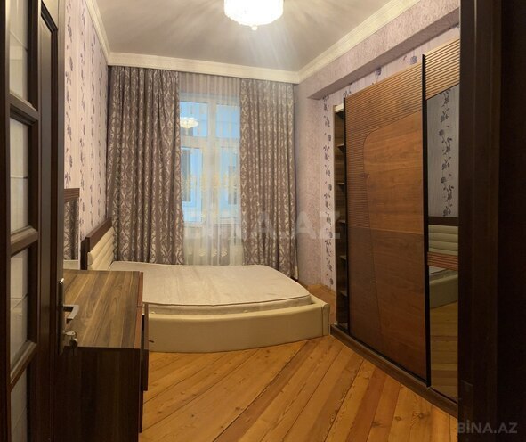Сдаётся 3-комн. новостройка 70 м², м. Нефтчиляр, photo 4 from 11