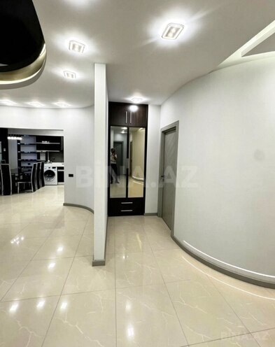 Сдаётся 2-комн. новостройка 110 м², м. Низами, photo 12 from 16