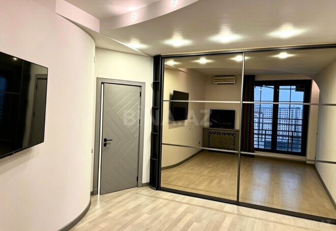 Сдаётся 2-комн. новостройка 110 м², м. Низами, photo 10 from 16