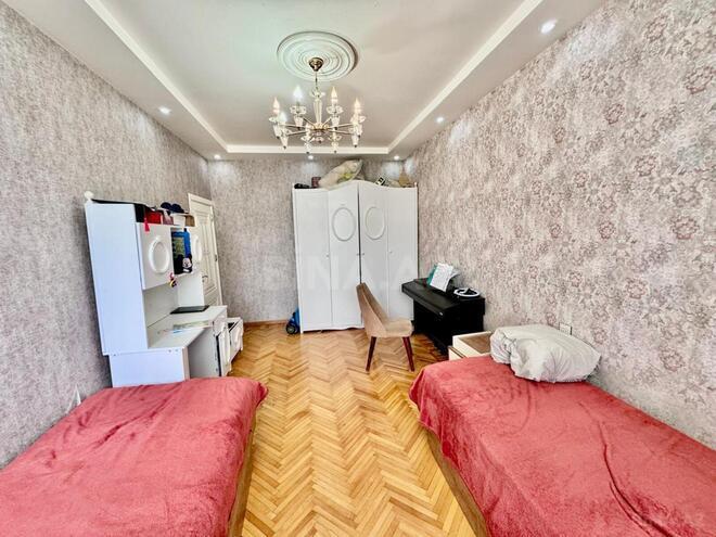 Продаётся 3-комн. вторичка 75 м², м. Азадлыг проспекти, photo 8 from 27