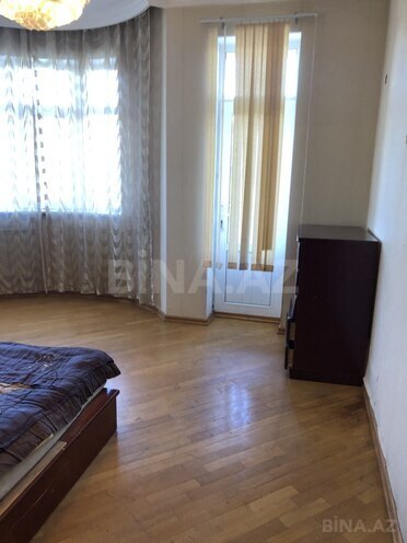 Сдаётся 3-комн. новостройка 130 м², м. Ази Асланов, photo 16 from 32
