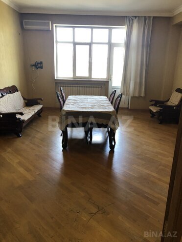 Сдаётся 3-комн. новостройка 130 м², м. Ази Асланов, photo 1 from 32