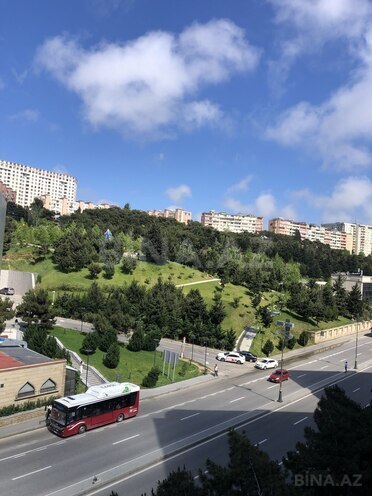 Сдаётся 3-комн. новостройка 130 м², м. Ази Асланов, photo 19 from 32