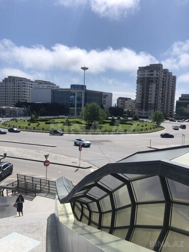 Сдаётся 3-комн. новостройка 130 м², м. Ази Асланов, photo 7 from 32