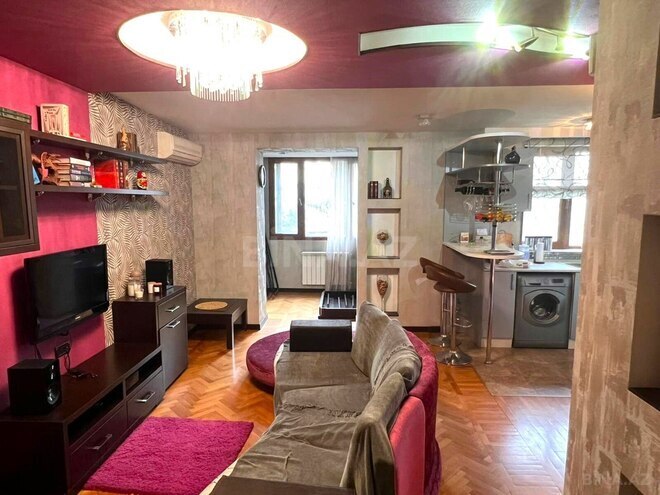 Продаётся 2-комн. вторичка 55 м², м. Гянджлик, photo 1 from 17