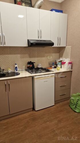 Сдаётся 1-комн. вторичка 42 м², м. Элмляр Академиясы, photo 1 from 7