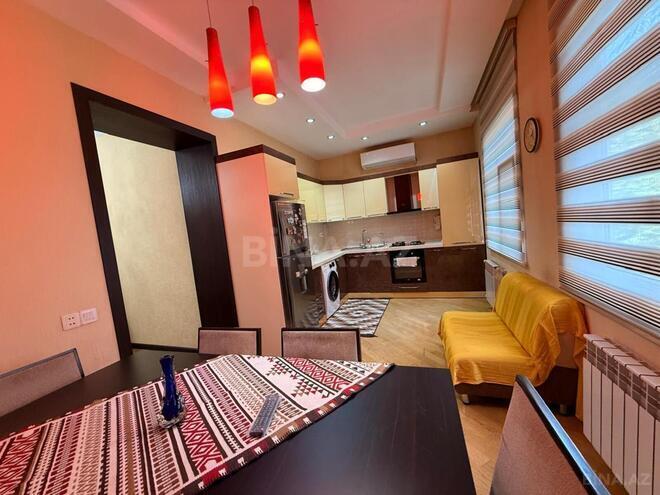 Продаётся 3-комн. вторичка 90 м², м. Низами, photo 17 from 21