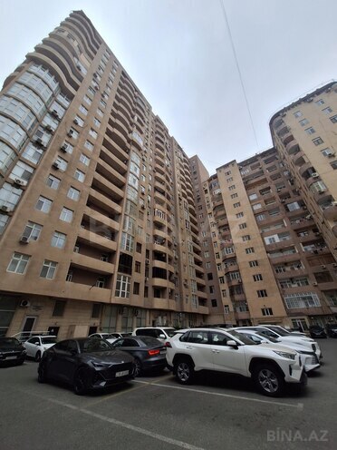 Продаётся 4-комн. новостройка 210 м², м. Низами, photo 1 from 13