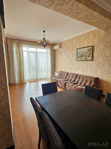 Сдаётся 2-комн. новостройка 70 м², м. 20 января, photo 4 from 13