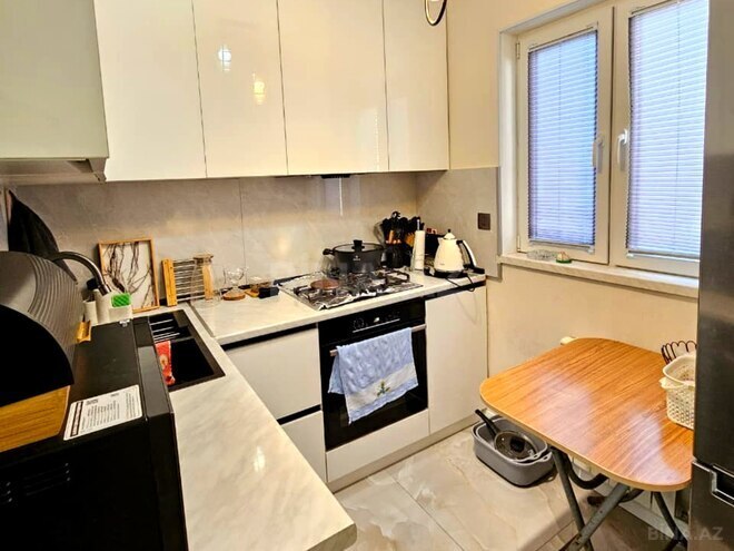 Продаётся 2-комн. вторичка 55 м², м. Нефтчиляр, photo 11 from 16