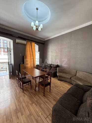 Продаётся 2-комн. вторичка 60 м², м. Ичеришехер, photo 11 from 14