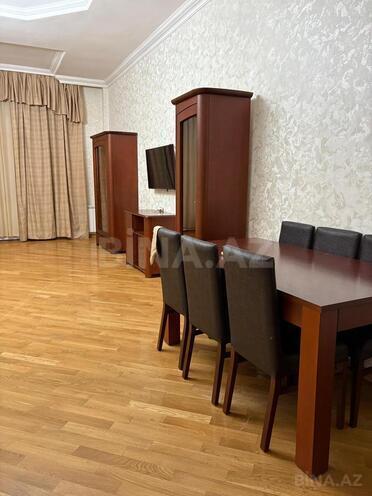 Сдаётся 3-комн. новостройка 140 м², м. Сахил, photo 4 from 13