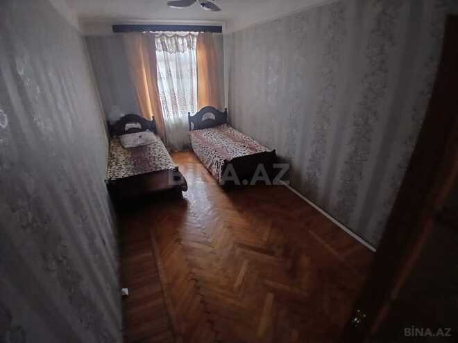 Сдаётся 3-комн. вторичка 65 м², м. Нефтчиляр, photo 6 from 9