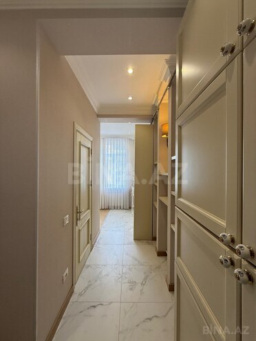 Продаётся 2-комн. вторичка 41 м², м. Элмляр Академиясы, photo 10 from 16