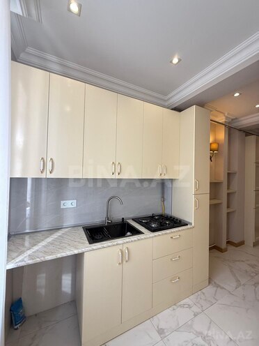 Продаётся 2-комн. вторичка 41 м², м. Элмляр Академиясы, photo 4 from 16