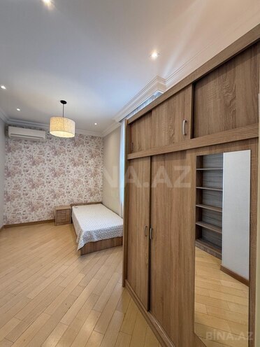 Продаётся 2-комн. вторичка 41 м², м. Элмляр Академиясы, photo 9 from 16