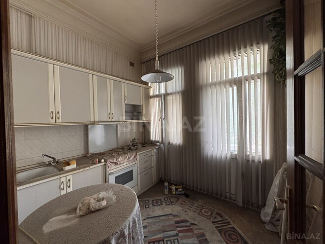 Satılır 2 otaqlı köhnə tikili 70 m², Sahil m., photo 14 from 16