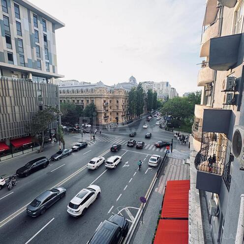 Продаётся 3-комн. новостройка 110 м², Насиминский  р., photo 17 from 18