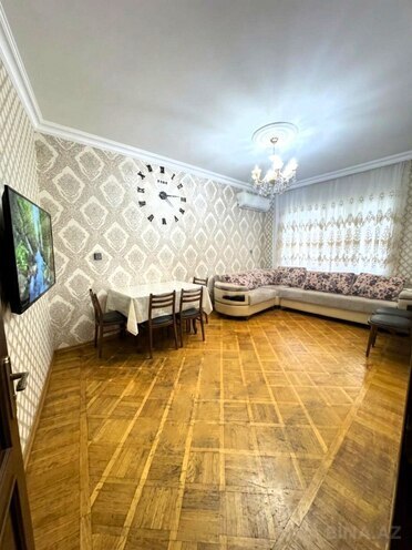 Продаётся 3-комн. вторичка 95 м², м. Ази Асланов, photo 1 from 16