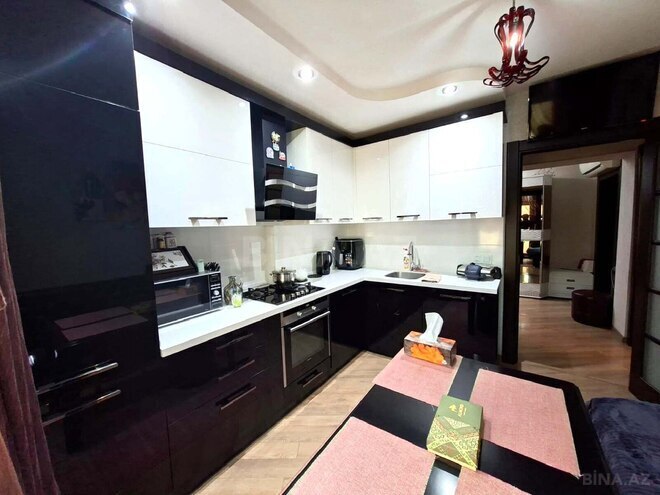Продаётся 4-комн. новостройка 110 м², м. Кара Караев, photo 8 from 14