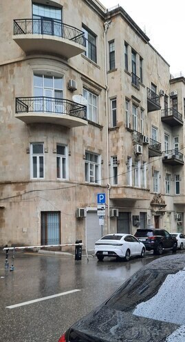 Продаётся 3-комн. вторичка 110 м², м. Ичеришехер, photo 1 from 29