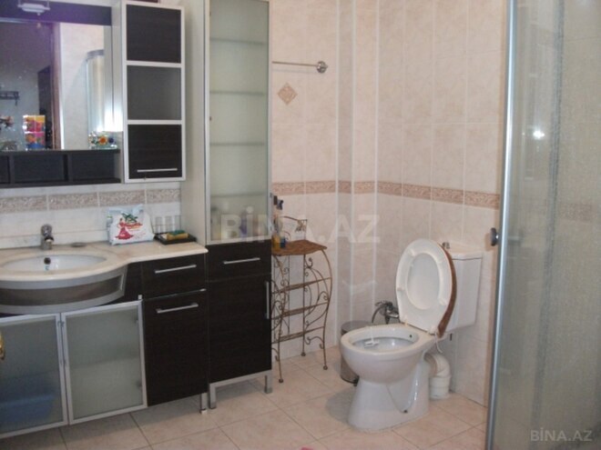 Продаётся 5-комн. вторичка 200 м², Насиминский  р., photo 24 from 26