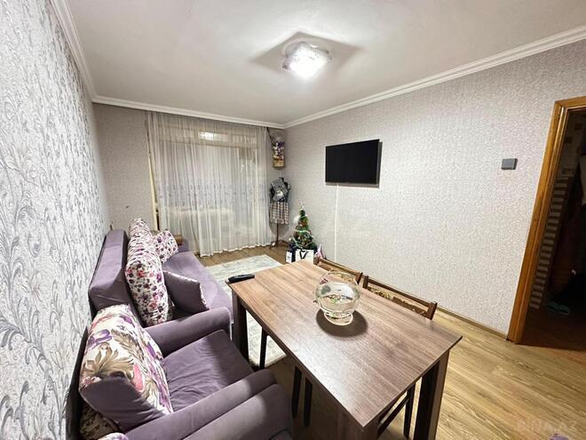 Сдаётся 2-комн. вторичка 40 м², м. Нефтчиляр, photo 1 from 6