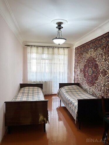 Продаётся 3-комн. вторичка 70 м², м. Элмляр Академиясы, photo 18 from 22