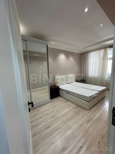 Сдаётся 3-комн. новостройка 70 м², м. Кара Караев, photo 1 from 14