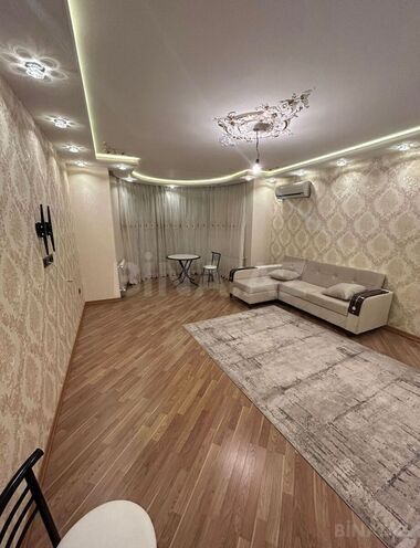 Сдаётся 2-комн. новостройка 62 м², м. 8 ноября, photo 1 from 8