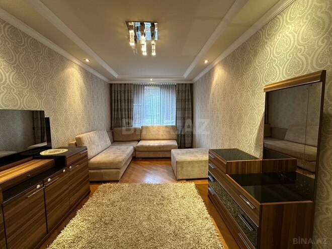 Сдаётся 2-комн. вторичка 55 м², пос. Бакиханова, photo 1 from 17
