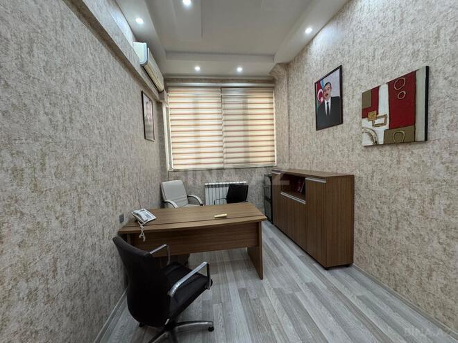 Сдаётся 6-комн. офис 250 м², м. Элмляр Академиясы, photo 3 from 23