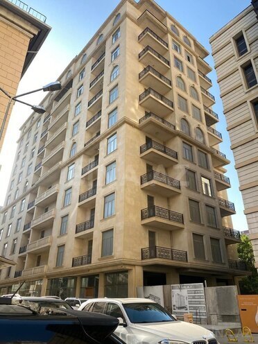 Продаётся 2-комн. новостройка 80 м², м. Гянджлик, photo 1 from 10